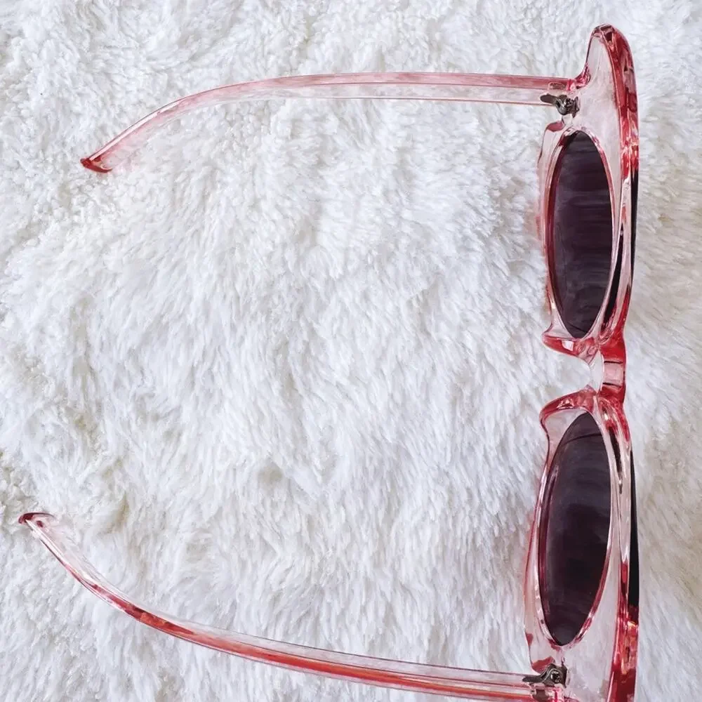 Eliza Light Pink Butterfly-shaped Sunglasses